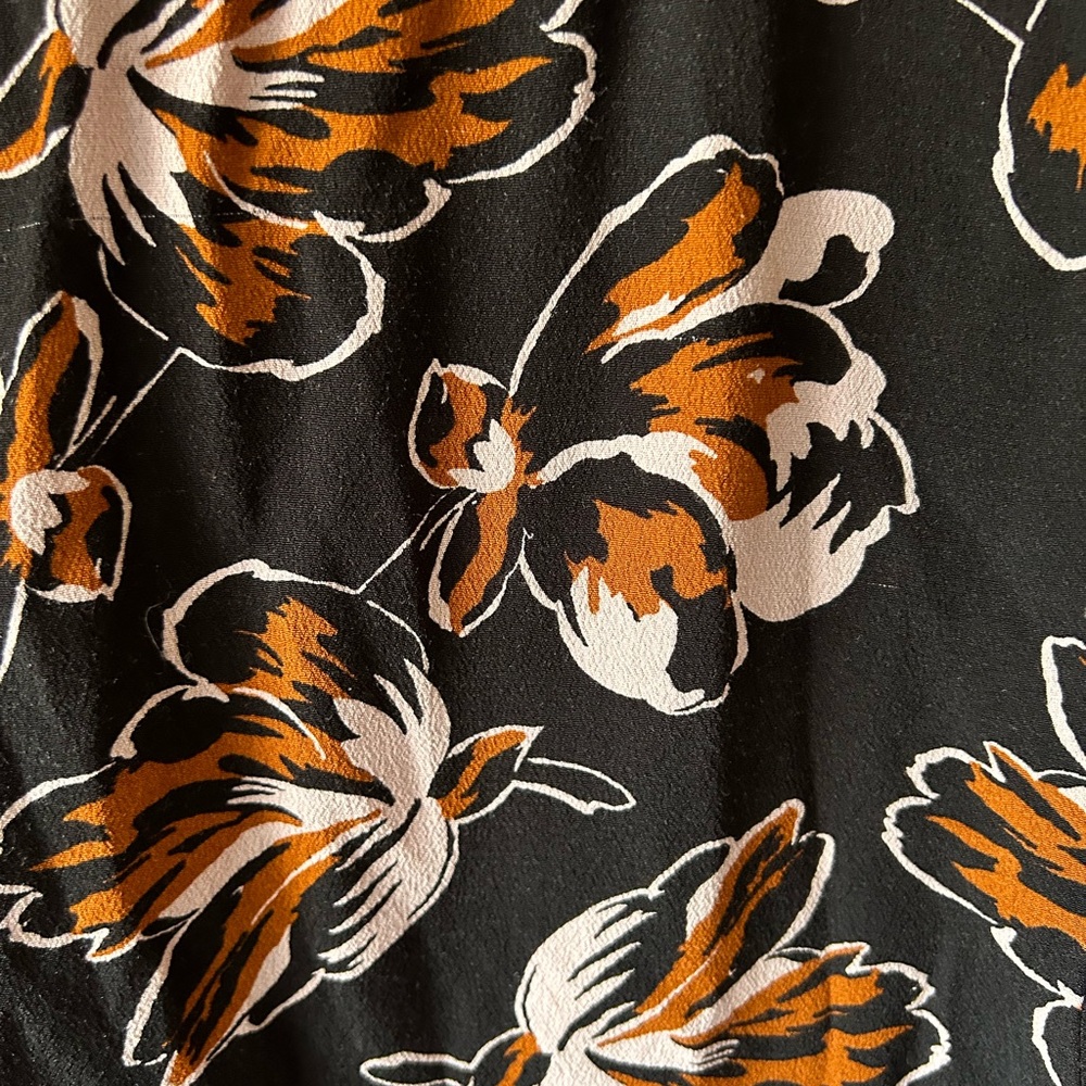 Madewell Floral Black Boxy Top Size Medium Relaxed Fit 100% viscose - Picture 7 of 12
